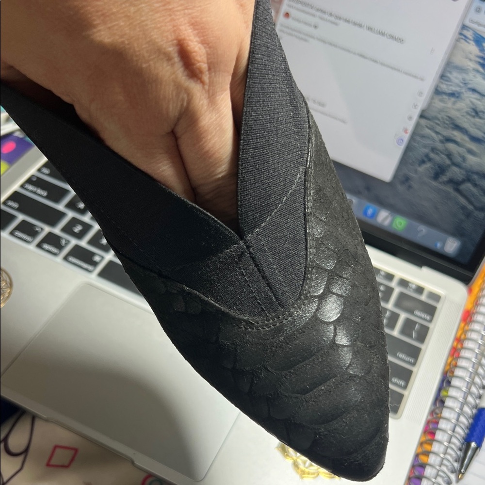 Black Textured women shoes